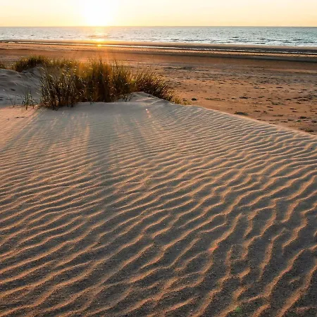 Bright With Frontal Sea View Middelkerke