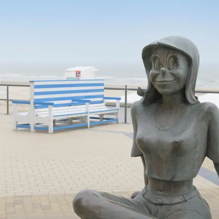 Lägenhet Bright With Frontal Sea View